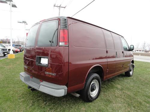 Chevrolet Express 1999 photo 2