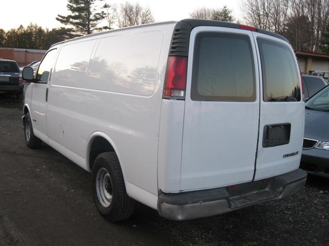 Chevrolet Express 2000 photo 3
