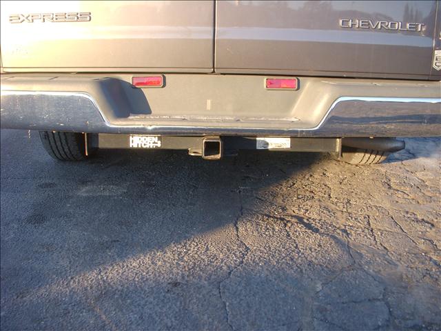 Chevrolet Express 2000 photo 4