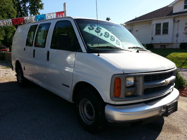 Chevrolet Express 750i 4dr Sdn Passenger Van