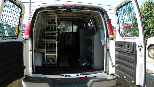 Chevrolet Express 2000 photo 5
