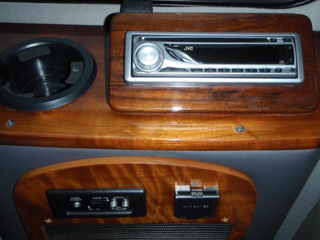 Chevrolet Express 2000 photo 3