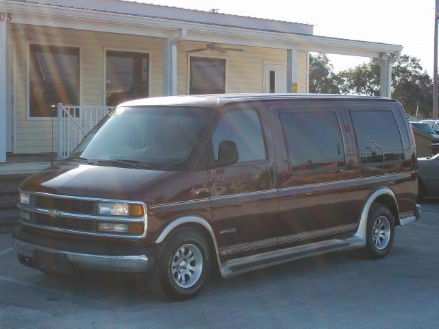 Chevrolet Express 750i 4dr Sdn Unspecified