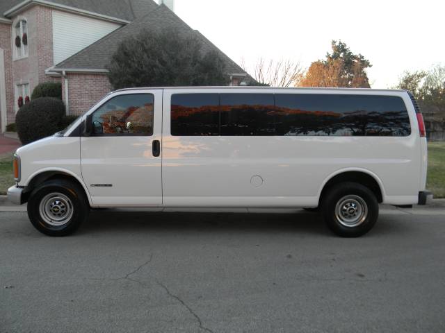 Chevrolet Express Base Passenger Van
