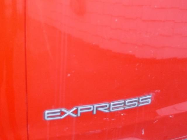 Chevrolet Express 2000 photo 5