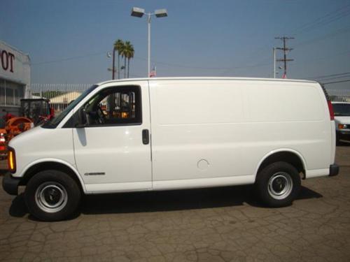 Chevrolet Express 2000 photo 2