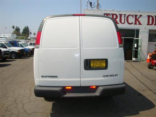Chevrolet Express 2000 photo 4