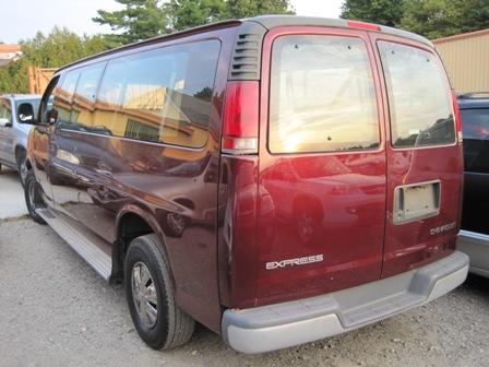 Chevrolet Express 2000 photo 3