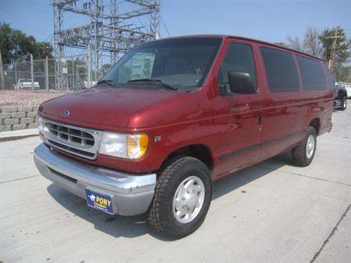 Chevrolet Express 2000 photo 1