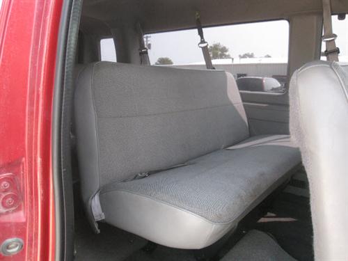 Chevrolet Express 2000 photo 2