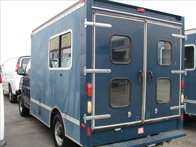 Chevrolet Express 2001 photo 4