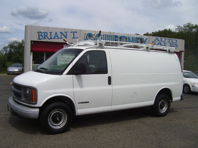Chevrolet Express 2001 photo 1
