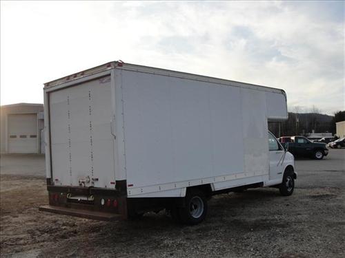 Chevrolet Express 2001 photo 3