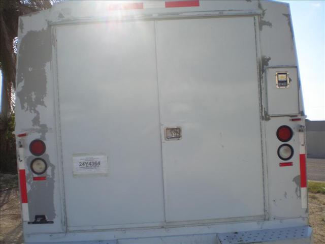 Chevrolet Express 2001 photo 1