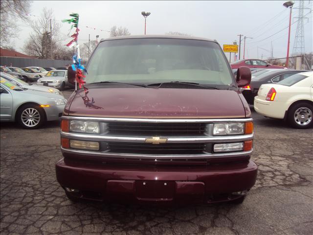 Chevrolet Express Coupe Passenger Van