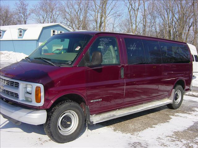 Chevrolet Express 2001 photo 1