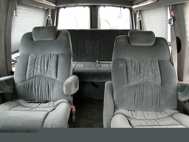 Chevrolet Express 2001 photo 3