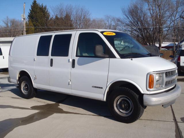 Chevrolet Express 2001 photo 3