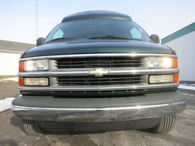 Chevrolet Express 2001 photo 3