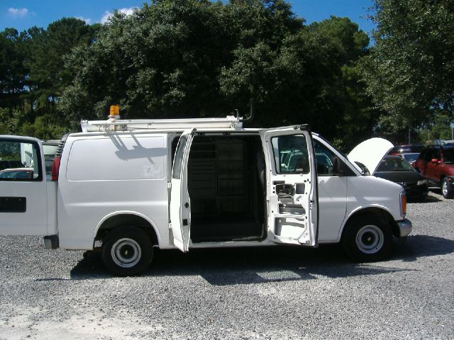 Chevrolet Express 2001 photo 4