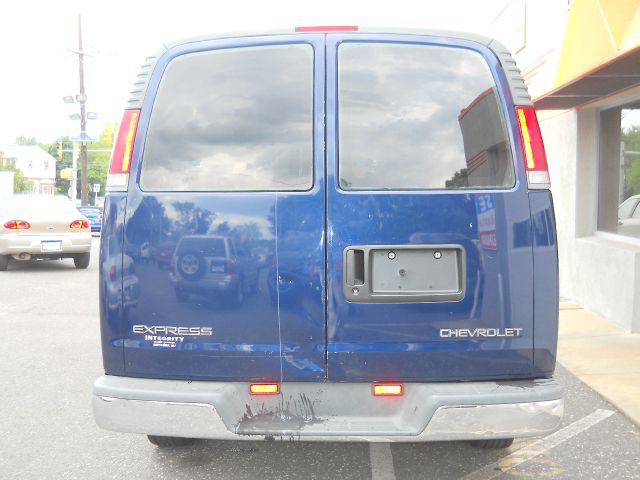 Chevrolet Express 2001 photo 4