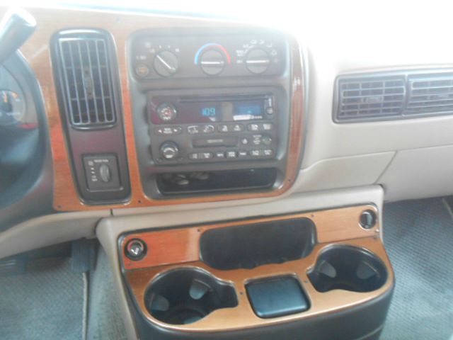 Chevrolet Express 2002 photo 15