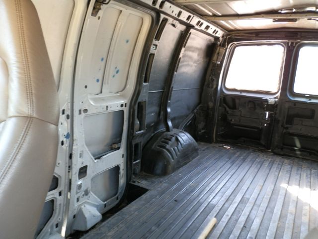 Chevrolet Express 750i 4dr Sdn Passenger Van