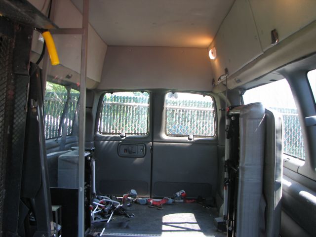 Chevrolet Express 2002 photo 1