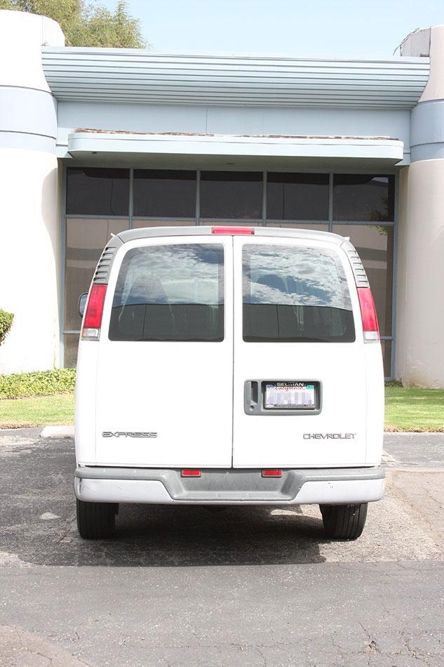 Chevrolet Express 2002 photo 2