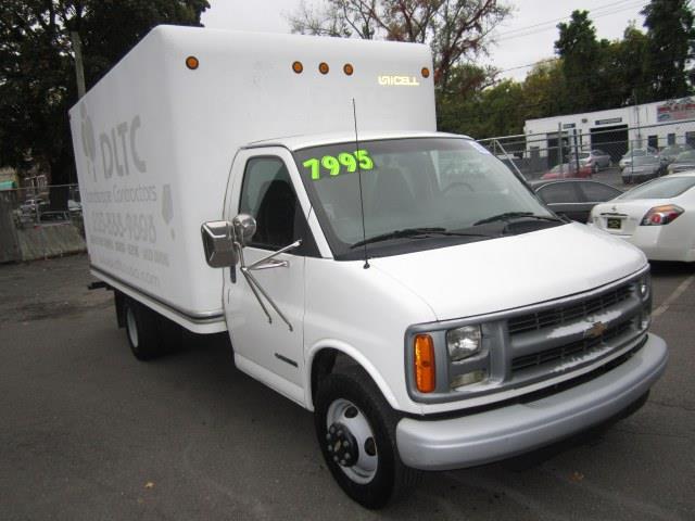 Chevrolet Express 2002 photo 2