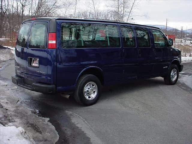 Chevrolet Express 2003 photo 3