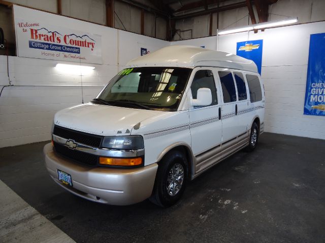 Chevrolet Express 2003 photo 2
