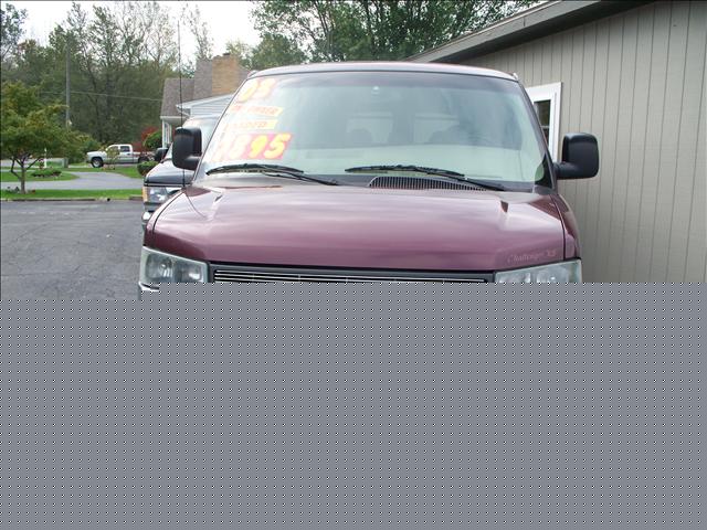 Chevrolet Express 2WD Double V6 Prerunner Passenger Van