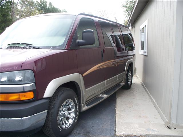 Chevrolet Express 2003 photo 1