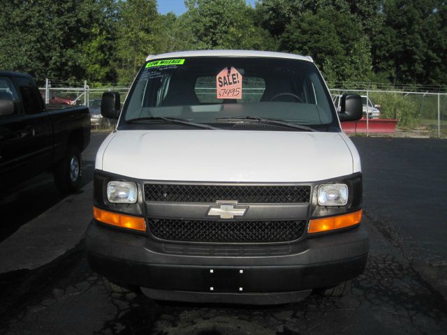 Chevrolet Express 2003 photo 3