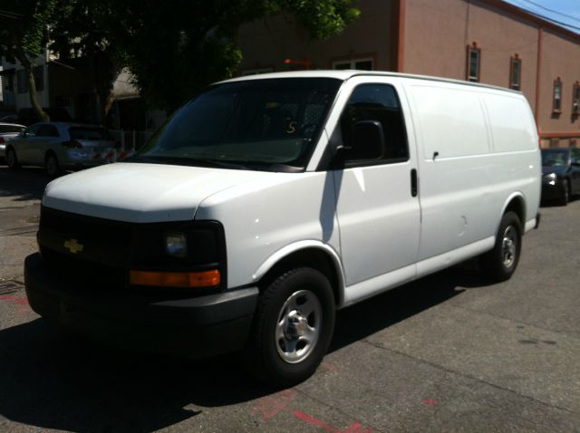 Chevrolet Express 2003 photo 1