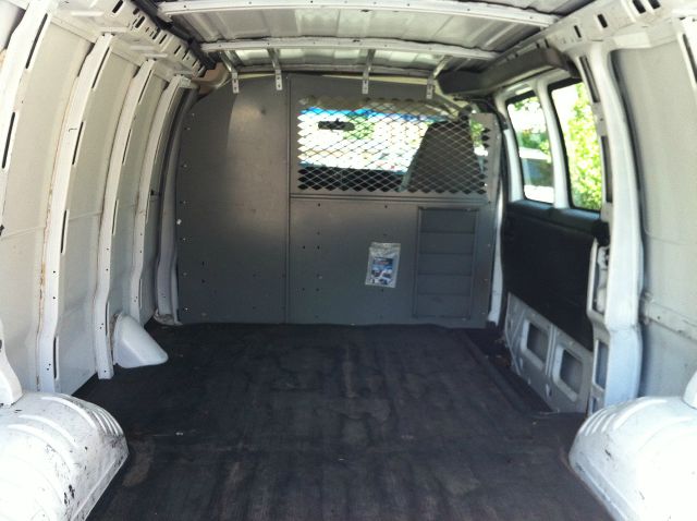 Chevrolet Express 2003 photo 3