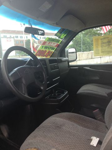 Chevrolet Express 2003 photo 1