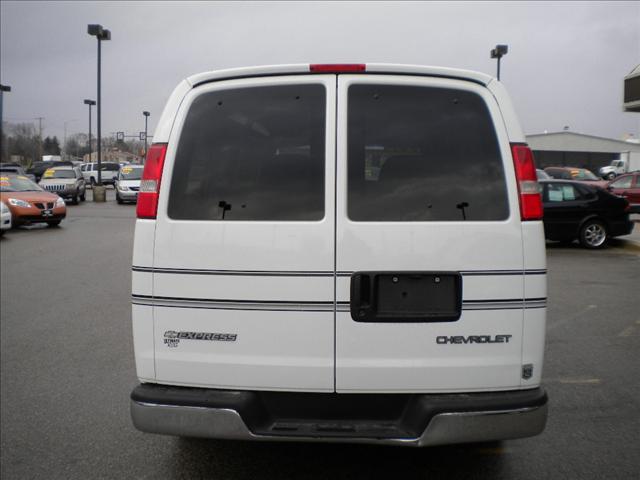 Chevrolet Express 2003 photo 3