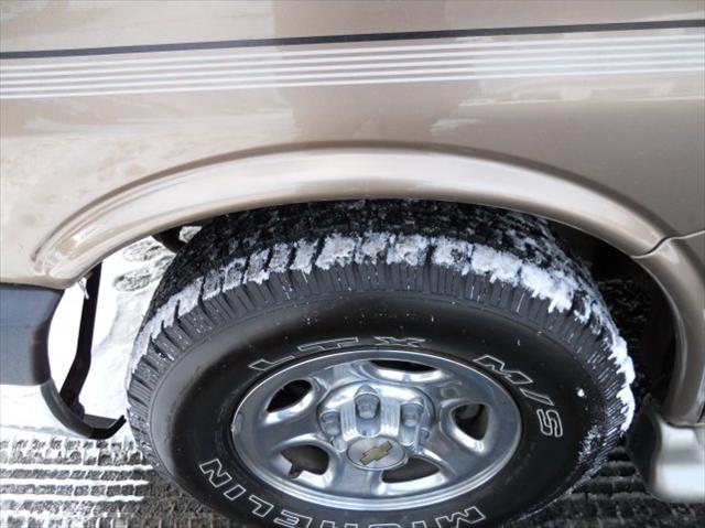 Chevrolet Express 2003 photo 5
