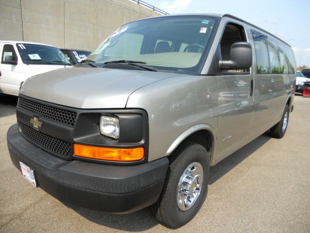 Chevrolet Express 2004 photo 1