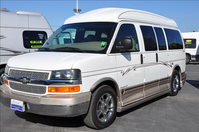 Chevrolet Express LS EXT Passenger Van