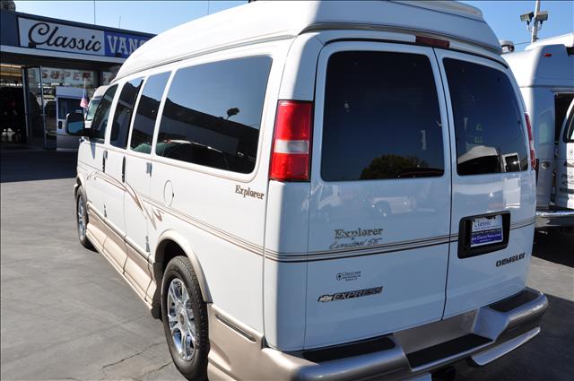 Chevrolet Express 2004 photo 1