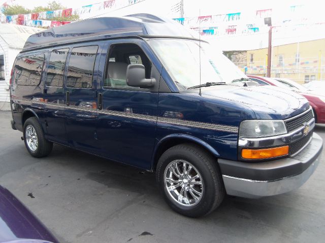 Chevrolet Express 750i 4dr Sdn Passenger Van