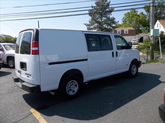 Chevrolet Express 2004 photo 1