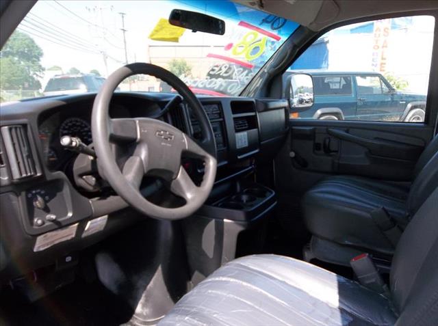 Chevrolet Express 2004 photo 9