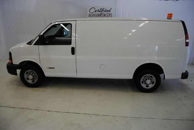 Chevrolet Express 2004 photo 1