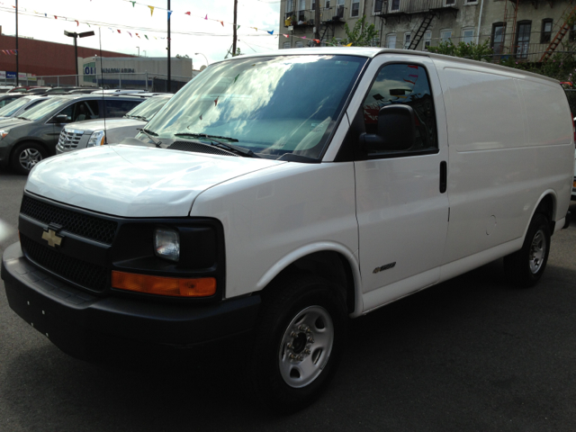 Chevrolet Express Coupe 4D Passenger Van