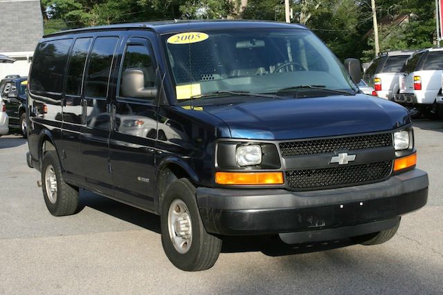 Chevrolet Express Sse/sle Passenger Van