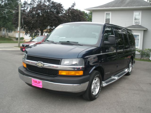 Chevrolet Express 2005 photo 2